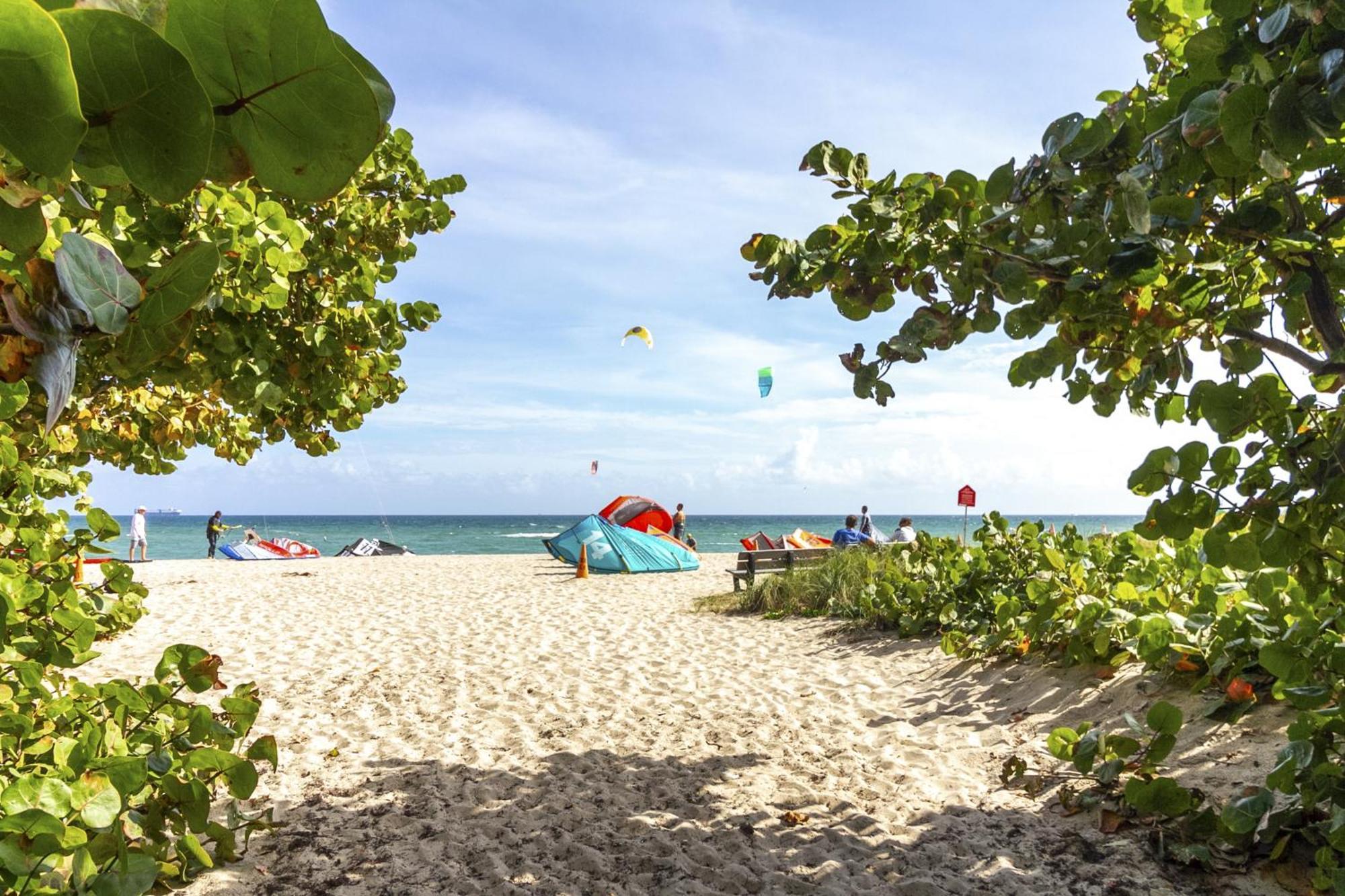 Floranada Condos Pompano Beach Ngoại thất bức ảnh